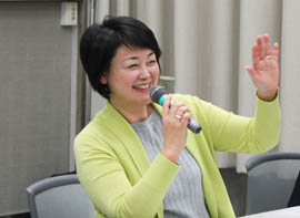 若林葉子氏