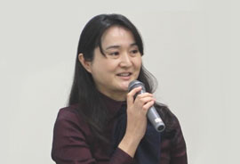 高橋 佳代氏